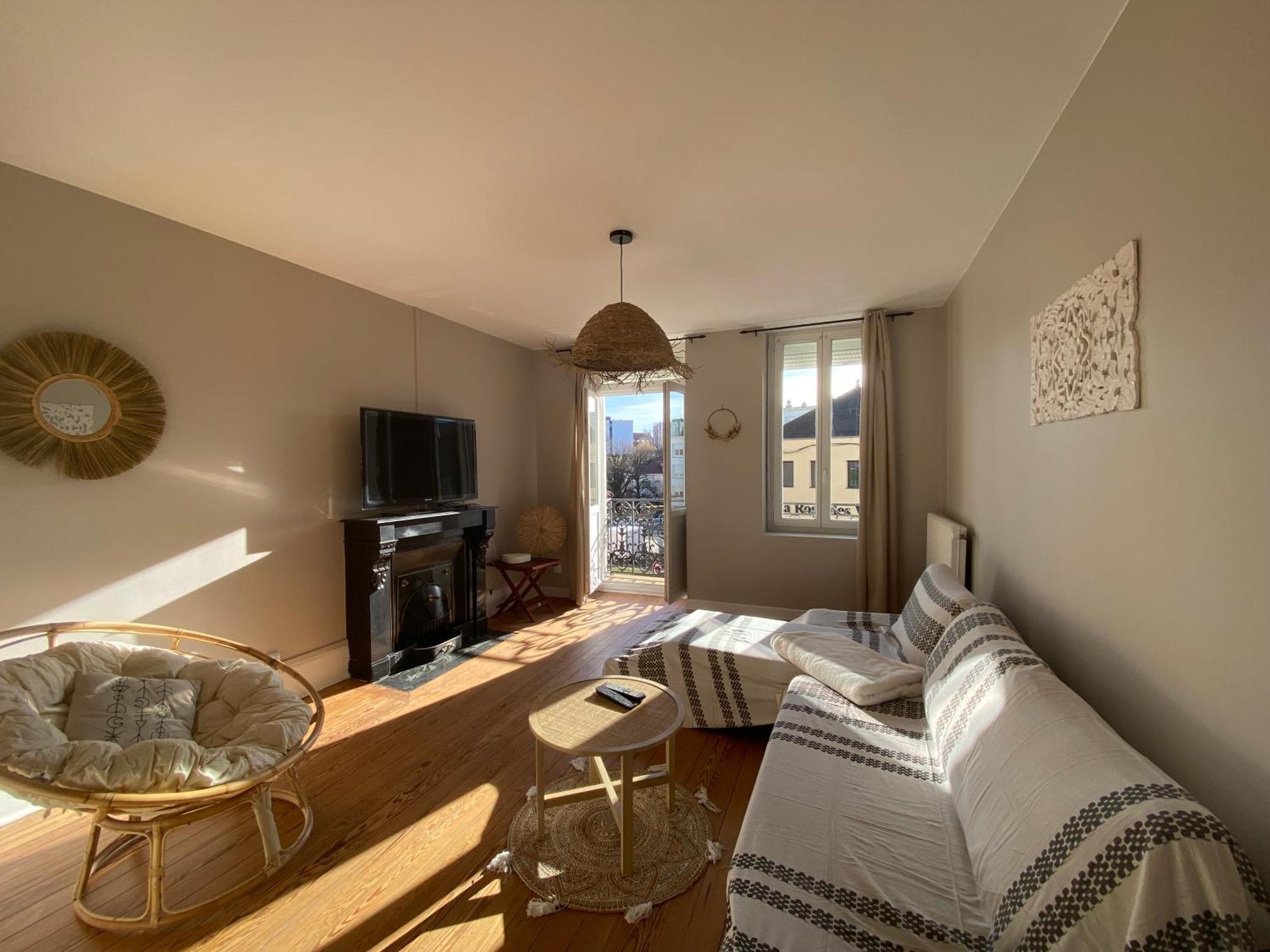 Le Bon Coin Apartamento Le Creusot Exterior foto